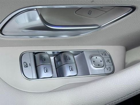 New 2026 Mercedes-Benz GLE 450 4MATIC image 33