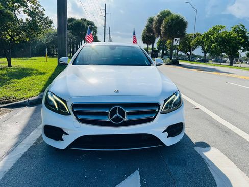 Used 2018 Mercedes-Benz E 300 w/ Premium 1 Package image 8