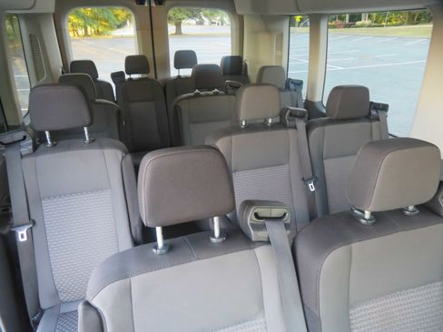 Used 2024 Ford Transit 350 XLT image 25