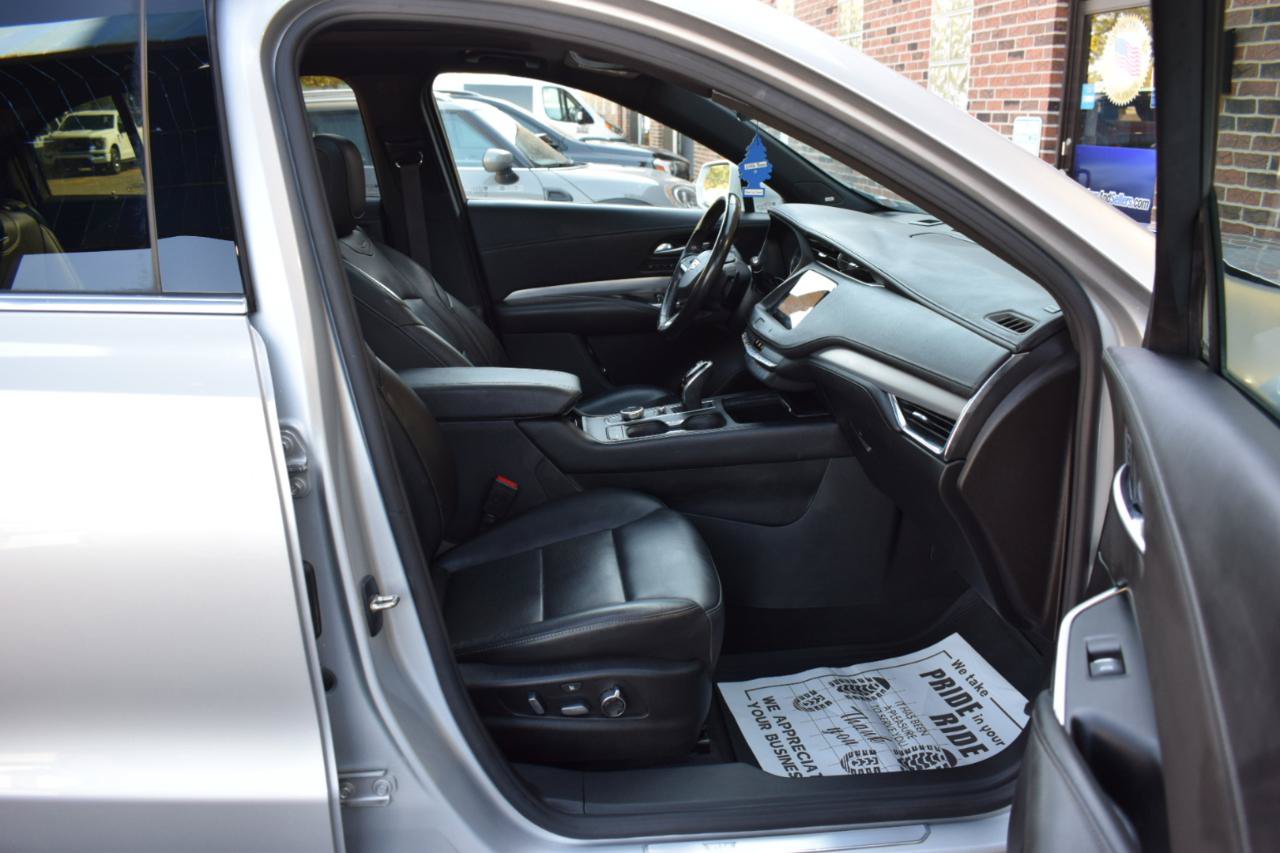 Used 2021 Cadillac XT4 Premium Luxury AWD/4WD image 36