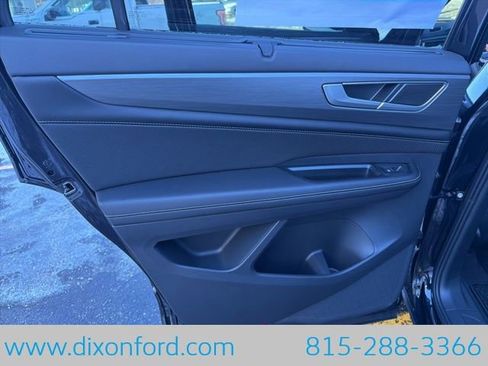 New 2026 Volkswagen Atlas Cross Sport SE image 24