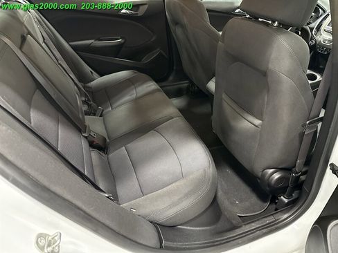 Used 2017 Chevrolet Cruze LT w/ RS Package image 10