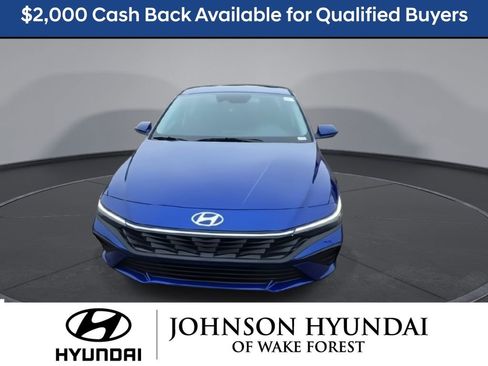 New 2026 Hyundai Elantra SE image 3