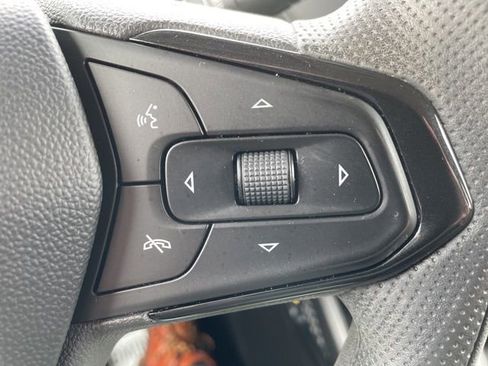 Used 2021 Chevrolet TrailBlazer LS FWD image 16