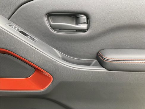 New 2026 Nissan Frontier Pro-X w/ Pro-X Convenience Package image 15