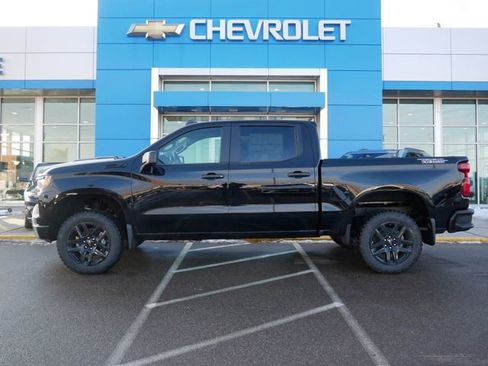 New 2026 Chevrolet Silverado 1500 Custom Trail Boss w/ LPO, Dark Essentials Package AWD/4WD image 3