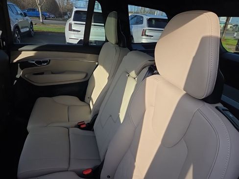 New 2026 Volvo XC90 B5 Plus w/ Protection Package Premier AWD/4WD image 6