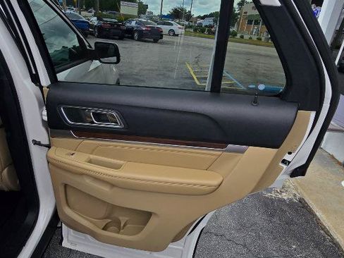 Used 2017 Ford Explorer Limited w/ Equipment Group 301A FWD image 26