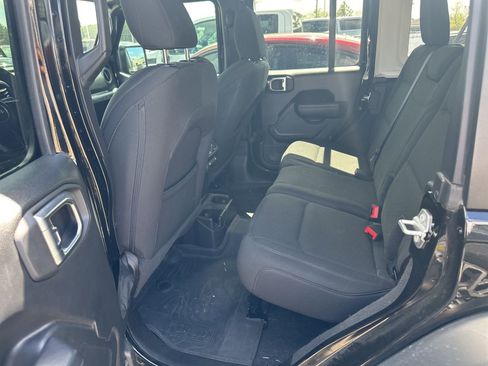Used 2023 Jeep Wrangler Willys image 8