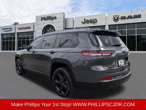 Used 2023 Jeep Grand Cherokee L Laredo AWD/4WD image 5