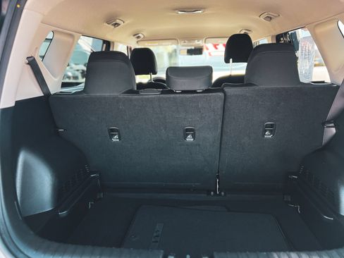 Used 2025 Kia Soul LX FWD image 23