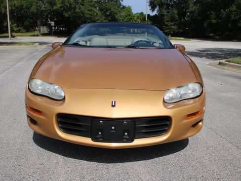Used 1998 Chevrolet Camaro Z28 RWD image 3