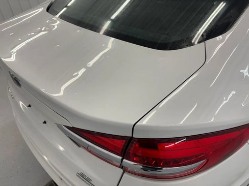 Used 2020 Ford Fusion SE FWD image 25