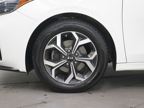 Used 2019 Kia Forte LXS FWD image 27