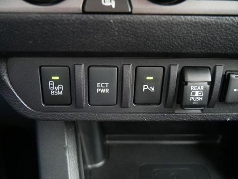 Certified 2021 Toyota Tacoma TRD Off-Road w/ Technology Package AWD/4WD image 23