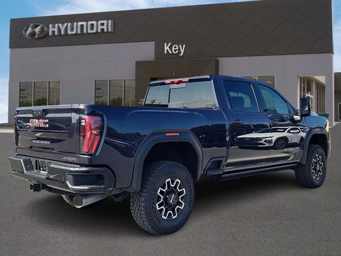 Used 2026 GMC Sierra 2500 AT4X AWD/4WD image 4