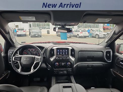 Used 2020 Chevrolet Silverado 1500 LT Trail Boss AWD/4WD image 11