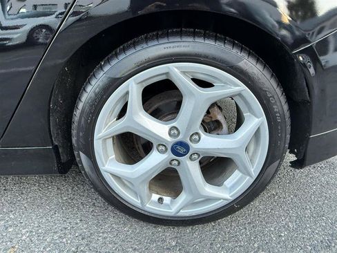 Used 2014 Ford Focus ST w/ Equipment Group 202A image 12