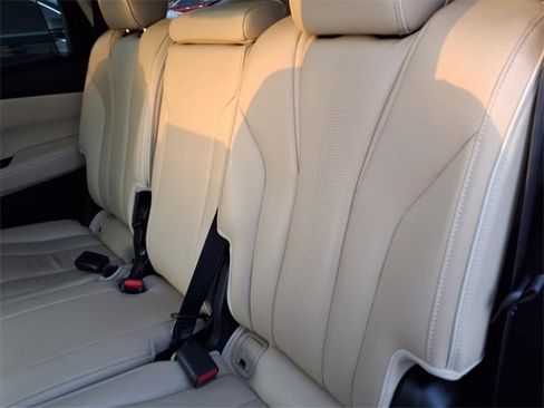 Used 2023 Acura MDX Advance image 9