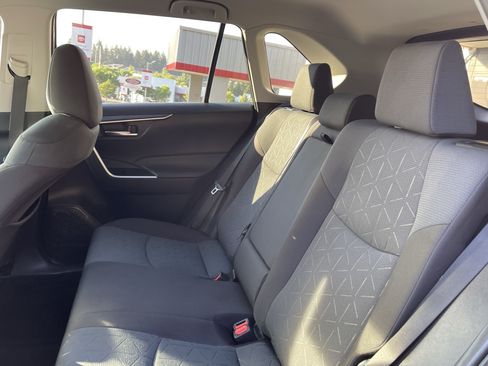Certified 2025 Toyota RAV4 XLE AWD/4WD image 13