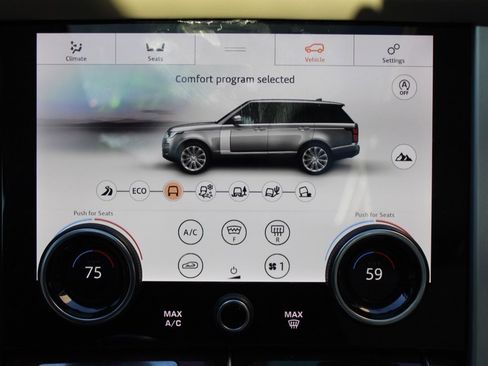 Used 2022 Land Rover Range Rover P525 Westminster Edition image 28