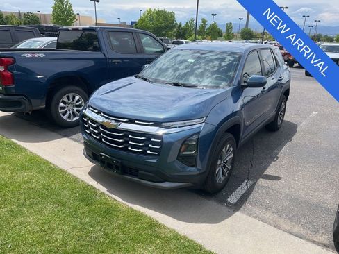 Used 2025 Chevrolet Equinox LT AWD/4WD image 1