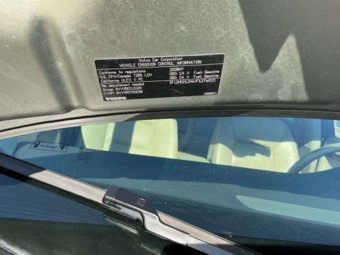 Used 2008 Volvo V70 FWD image 39