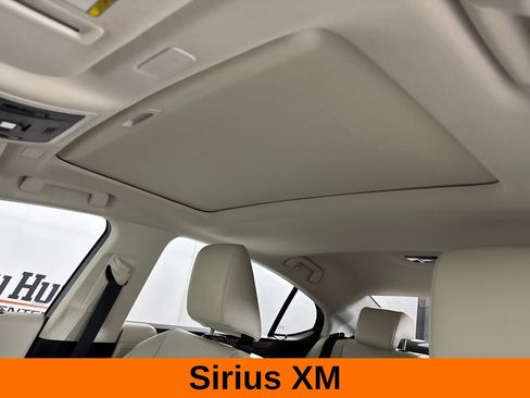 Used 2025 Lexus ES 350 w/ Premium Package FWD image 14