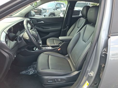Used 2024 Buick Encore GX Sport Touring w/ Comfort Package AWD/4WD image 14