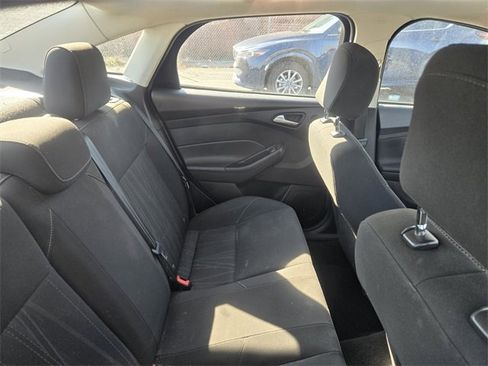 Used 2017 Ford Focus SEL image 8