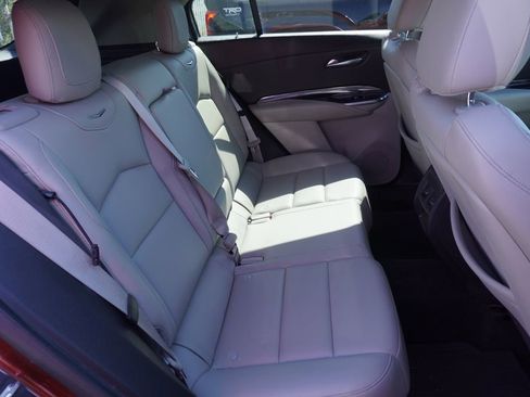 Used 2019 Cadillac XT4 Luxury FWD image 7