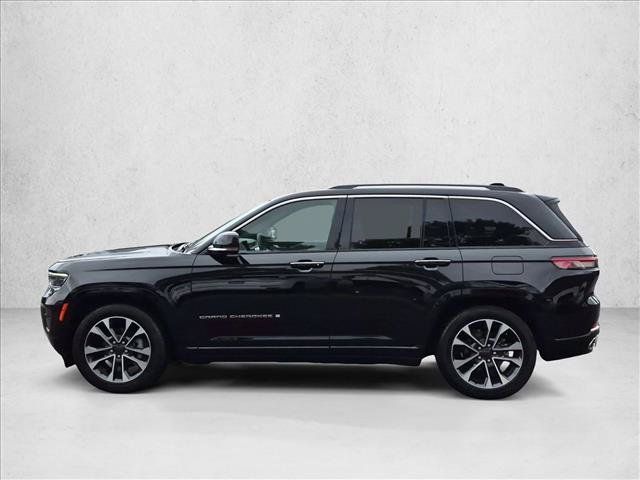 Used 2023 Jeep Grand Cherokee Overland AWD/4WD image 9