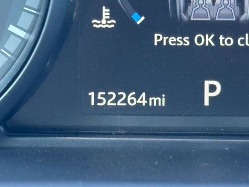 Used 2017 Land Rover Discovery HSE image 21