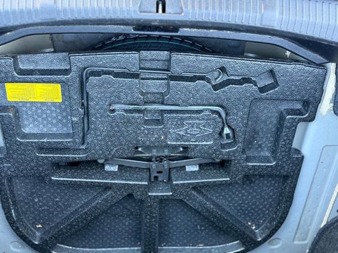 Used 2014 Toyota Avalon Limited image 54