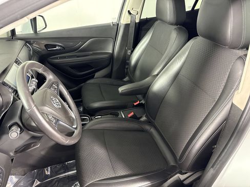 Used 2017 Buick Encore Sport Touring AWD/4WD image 19