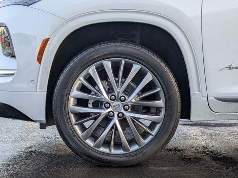 New 2026 Buick Enclave Avenir w/ Super Cruise Package AWD/4WD image 8