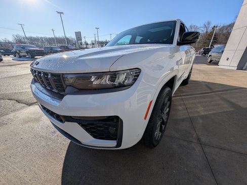 New 2026 Jeep Grand Cherokee Limited image 8