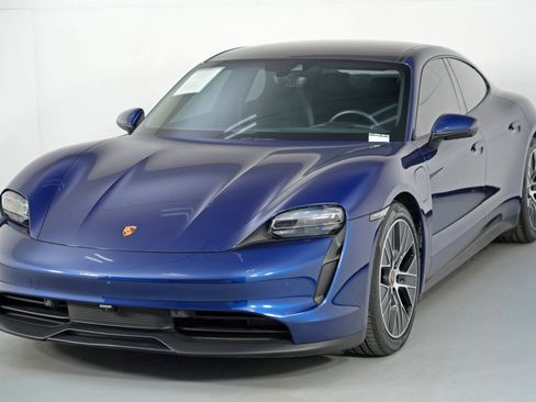 Used 2022 Porsche Taycan image 51