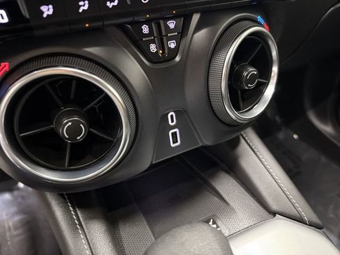 Certified 2024 Chevrolet Blazer LT w/ Convenience Package image 25