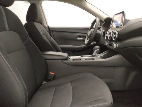 Used 2024 Nissan Sentra SV w/ Lighting Package image 21