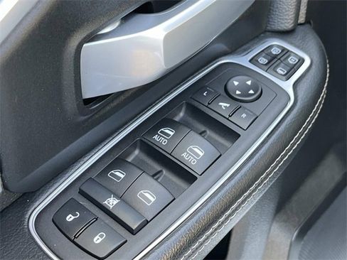 Used 2024 RAM 3500 Big Horn image 30