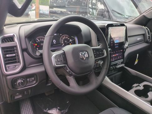 New 2026 RAM 1500 4x4 Crew Cab image 13