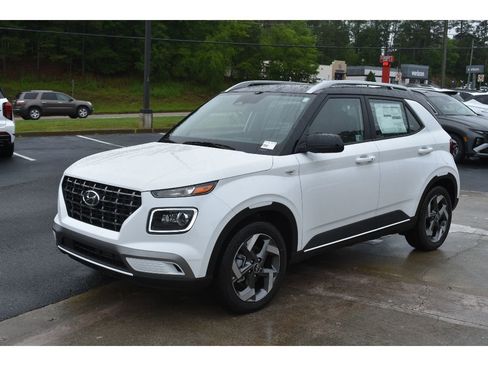 New 2025 Hyundai Venue Limited image 1