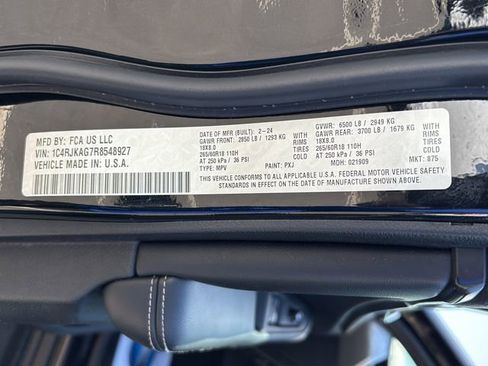 Certified 2024 Jeep Grand Cherokee L Laredo AWD/4WD image 28