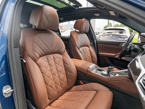Used 2023 BMW X6 M50i w/ Executive Package AWD/4WD image 22