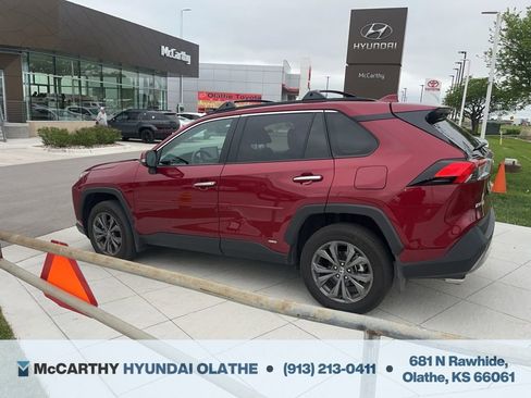 Used 2025 Toyota RAV4 Limited w/ Advanced Technology Package AWD/4WD image 8
