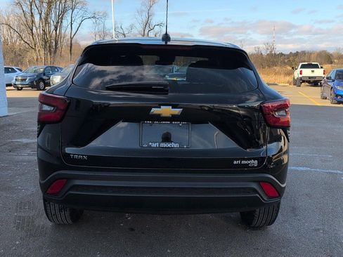 Certified 2024 Chevrolet Trax LS image 4