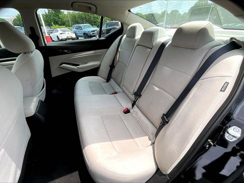 Used 2023 Nissan Altima 2.5 SV AWD/4WD image 24