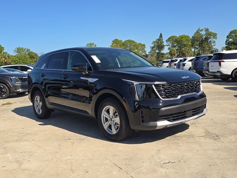 New 2026 Kia Sorento LX image 2