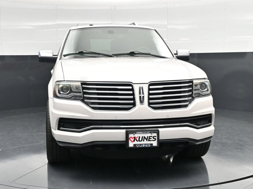 Used 2016 Lincoln Navigator Reserve AWD/4WD image 5